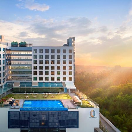 O By Tamara, Trivandrum Thiruvananthapuram Exterior foto The hotel's rooftop pool
